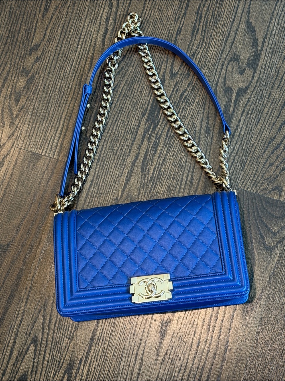 Chanel Boy Medium